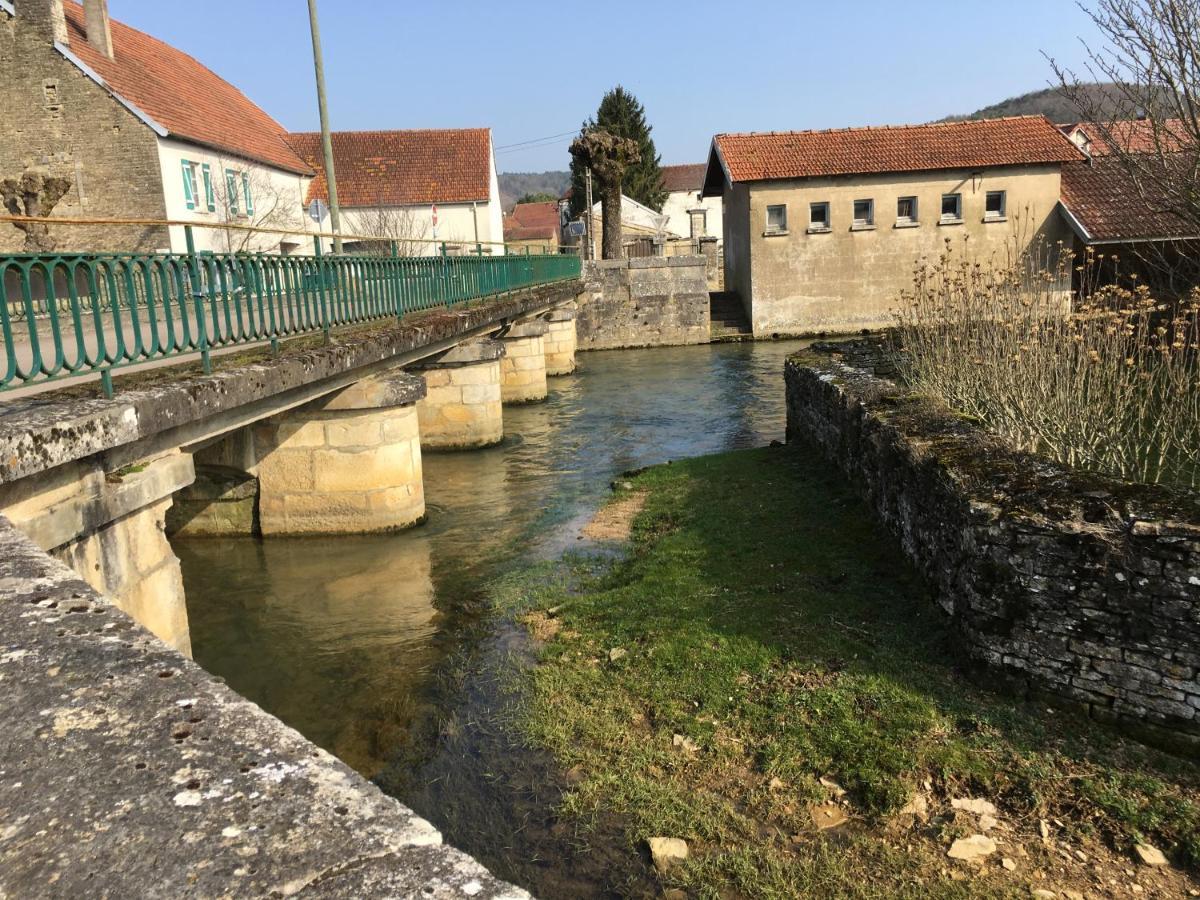 Frühstückspension Au Bord De La Dhuy Orges